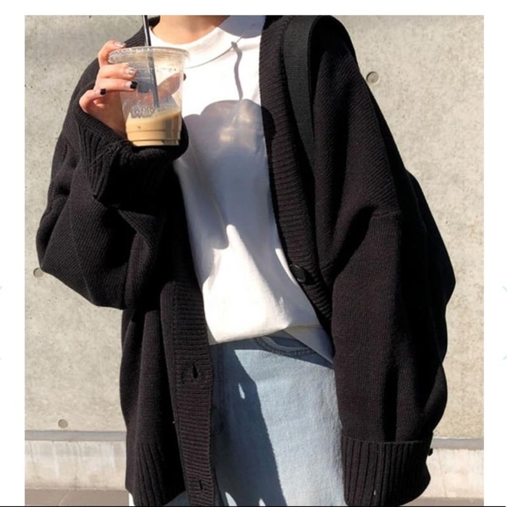 Shekou Stormy Nights Sweater